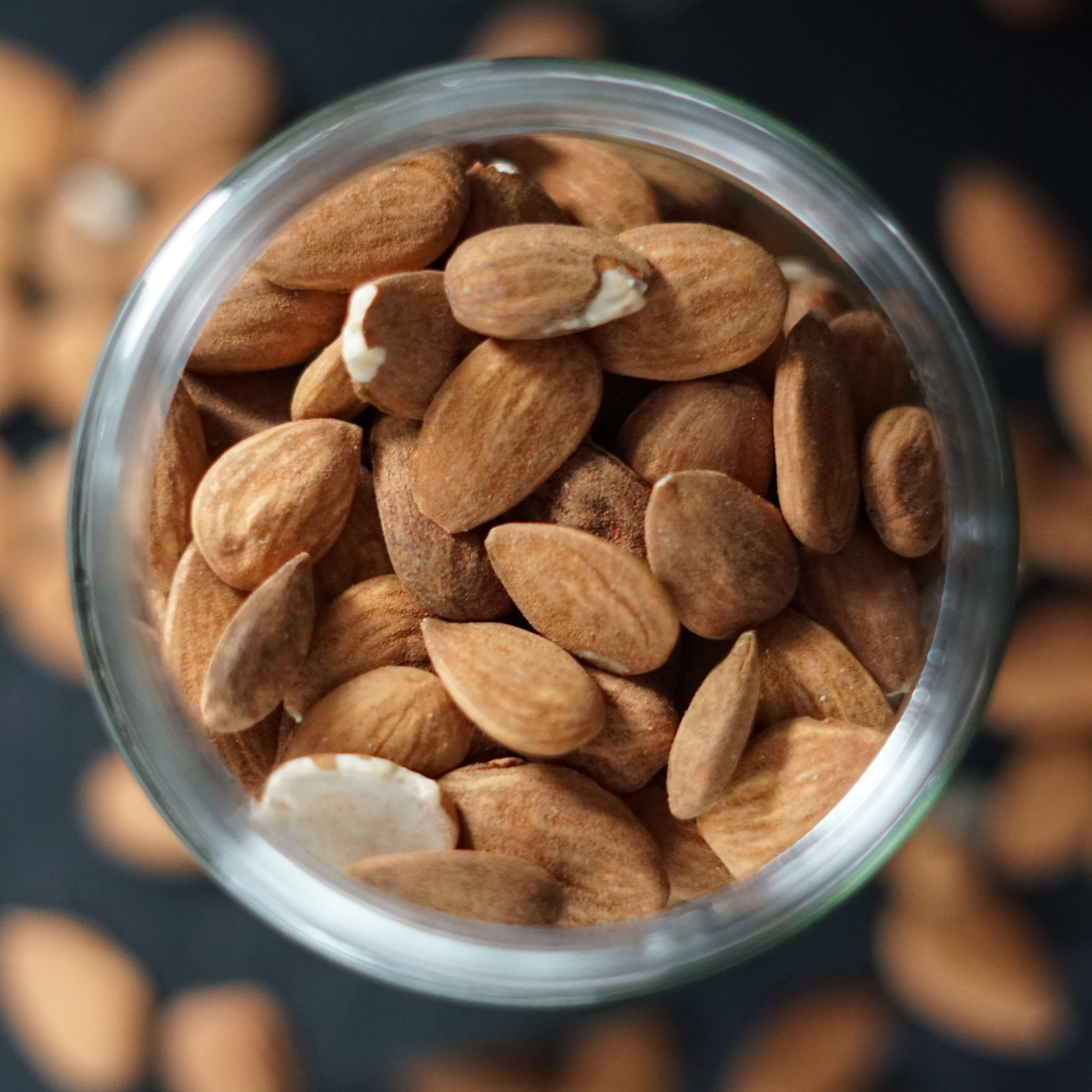 Bio Mandeln braun – im Pfandglas von SUVENSO 1